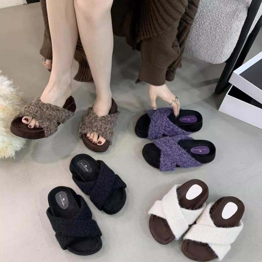 Womens Dalynnda Slipper Sandals  |  Slippers And House Shoes Slippers And House Shoes Slippers And House Shoes